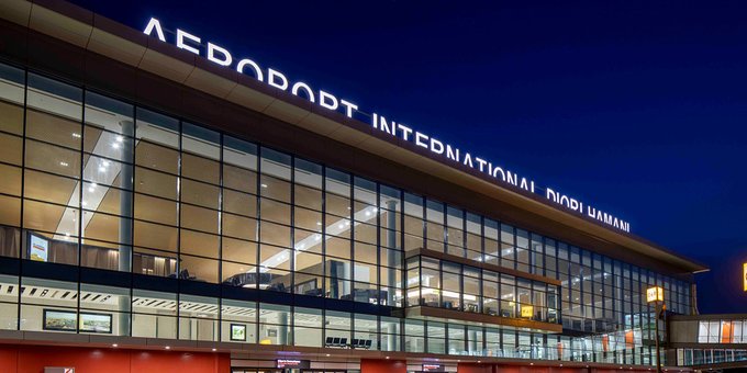 Des compagnies aériennes décident de ne plus embarquer de Français vers Niamey